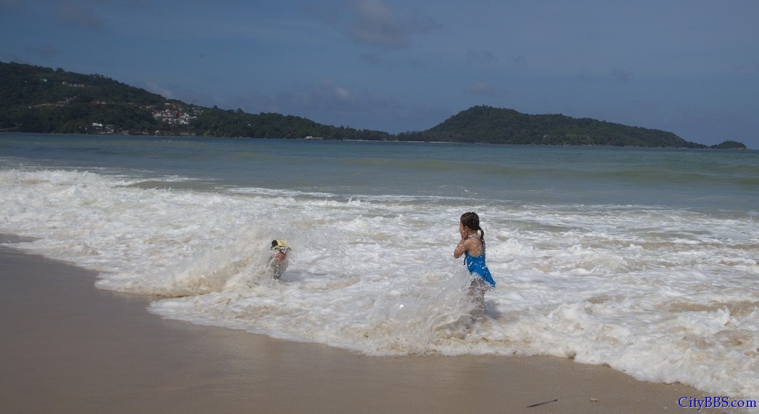 2012泰国清迈-曼谷-华欣-甲米-普吉-华欣-清迈3500公里自驾游之普吉Phuket芭东Patong海滩 ... ... ... ... . ... 2012泰国清迈-曼谷-华欣-甲米-普吉-华欣-清迈3500公里自驾游之普吉Phuket芭东Patong海滩 ... ... ... ... . ...