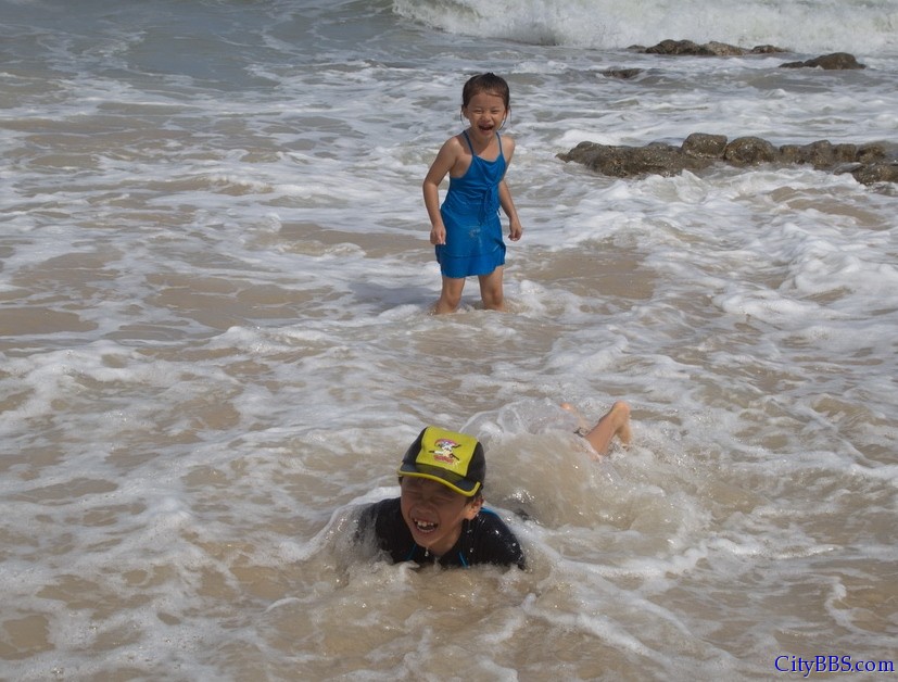 2012泰国清迈-曼谷-华欣-甲米-普吉-华欣-清迈3500公里自驾游之普吉Phuket芭东Patong海滩 ... ... ... ... . ... 2012泰国清迈-曼谷-华欣-甲米-普吉-华欣-清迈3500公里自驾游之普吉Phuket芭东Patong海滩 ... ... ... ... . ...