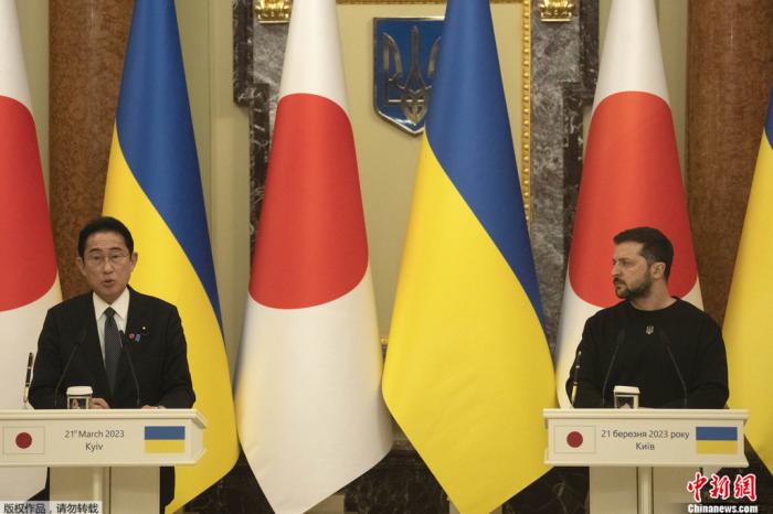 岸田与泽连斯基举行联合新闻发布会